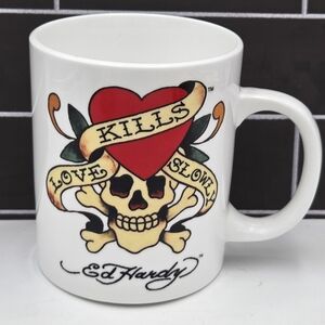 Ed Hardy LOVE KILLS SLOWLY Coffee Mug In EXCELLENT Condition Skull Heart Rose
